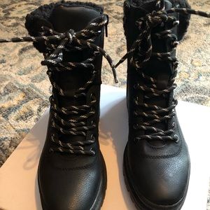 STEVE MADDEN Keystone Boots NWT.